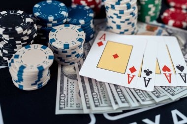 halona189 Three Card Poker betting interface showing Ante, Raise, and Pair Plus fields